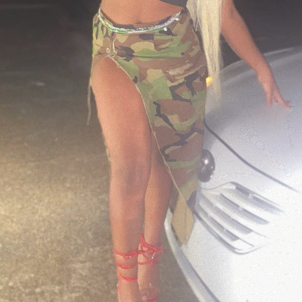 Long camo skirt with spilt